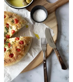 Paradicsomos focaccia – kívül ropogós, belül puha